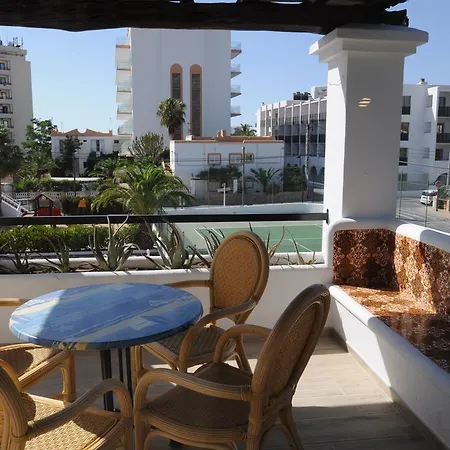 Torralba - At Osiris بيت للعطل *