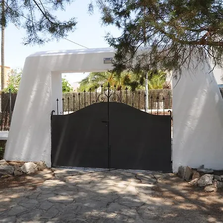 Torralba - At Osiris بيت للعطل سان أنطونيو
